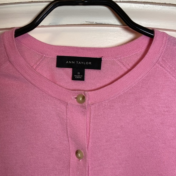 Ann Taylor Pink Cardigan - Picture 3 of 5